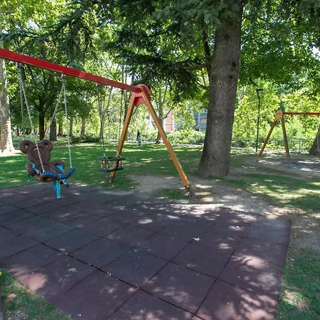 Al Ponte Adiacente Al Parco, Vicino All'ospedale E Centro Apartamento *